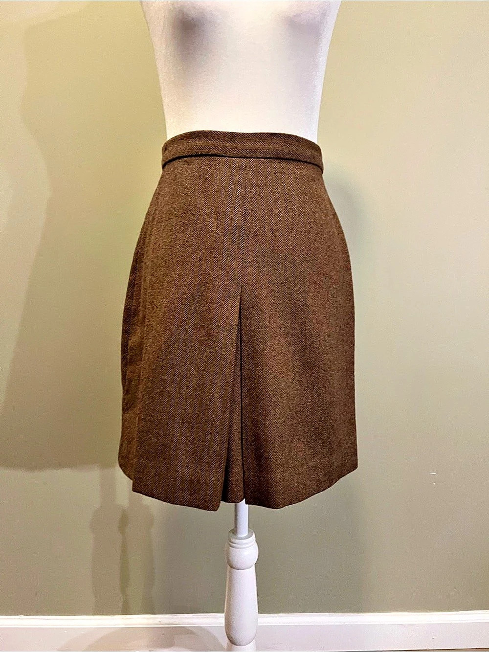 GAP Herringbone Mini Skirt in Brown Size 4